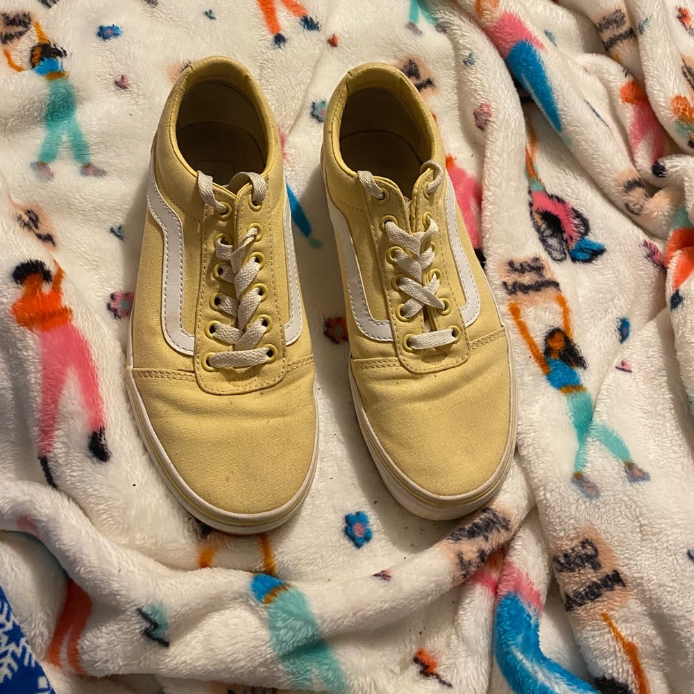 yellow vans